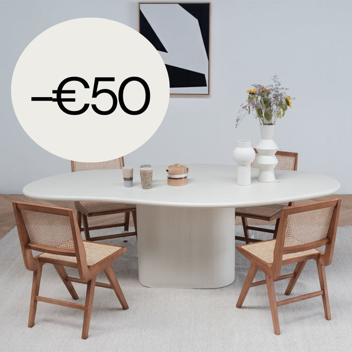 Organischer Esstisch - Cian - Betonoptik - StoneSkin - Latte