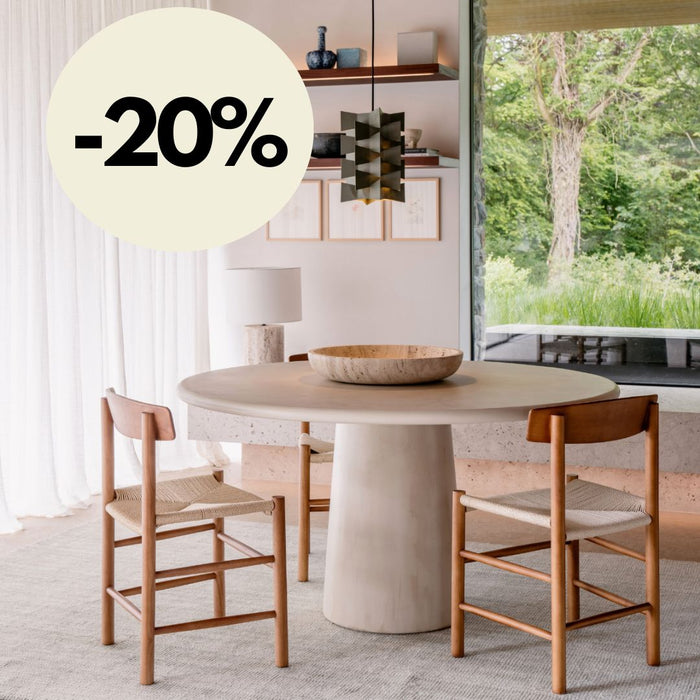 Round dining table in Microskin - Legna